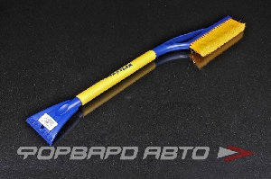 Щётка-смётка со скребком (69 см) полимерная щетина, антискользящая ручка,морозостойкий пластик GOODYEAR GY000203