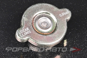 Крышка радиатора 0,9bar, широкий клапан, грузовая LUZAR LL1901