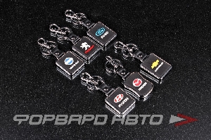 Брелок автомобильный резиновый с карабином и хром окантовкой <> 