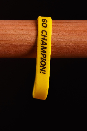 Браслет силиконовый "GO CHAMPION!", желтый, черная надпись ФОРВАРД АВТО 