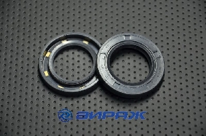 Сальник 30*48*7 (б/н) рез. NOK AE1700E0