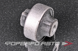 Сайлентблок рычага переднего, задний CTR GV0671