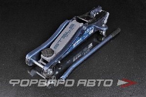 Купить Домкрат подкатной 2,0т 80-380мм низкий профиль, в кейсе STELS 51130 Домкрат подкатной 2,0т 80-380мм низкий профиль, в кейсе STELS 51130