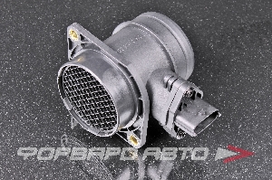 Датчик массового расхода воздуха ДВС Utm FB8006W