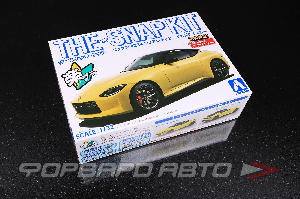 Сборная модель Nissan Fairlady Z RZ34, 400Z (Ikazuchi Yellow) AOSHIMA 06260