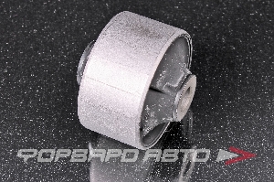 Сайлентблок переднего нижнего рычага CTR GV0650