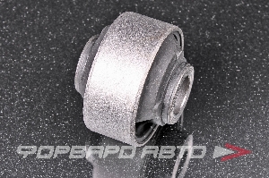 Сайлентблок рычага переднего, задний CTR GV0698