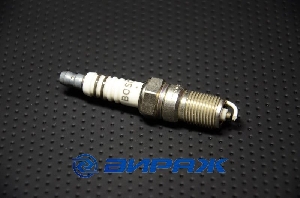 Свеча зажигания BOSCH 0 242 236 560