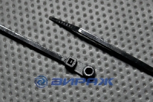 Стяжка 3,6*100мм, с монт. отверстием, черная HONT 