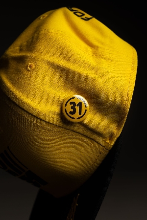 Купить Значок металлический (круглый) "31", желтый ФОРВАРД АВТО  Значок металлический (круглый) "31", желтый ФОРВАРД АВТО