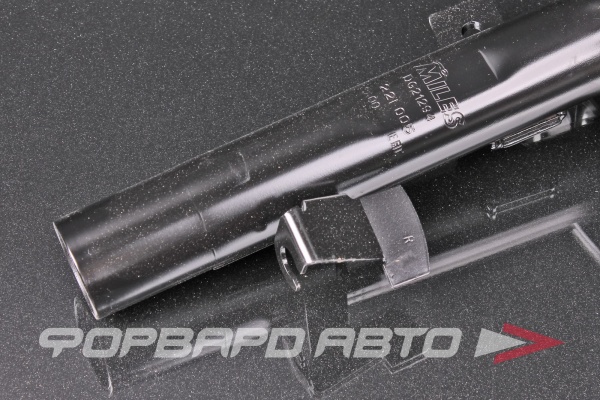 Амортизатор передний, правый MILES DG21294
