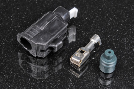 Купить Разъем 1 way стартера Toyota 1JZ, 2JZ (20-16 AWG) TOYOTA 90980-11400