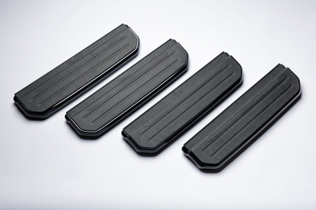 Купить Накладки на пороги Defender 110 (черный) <> 