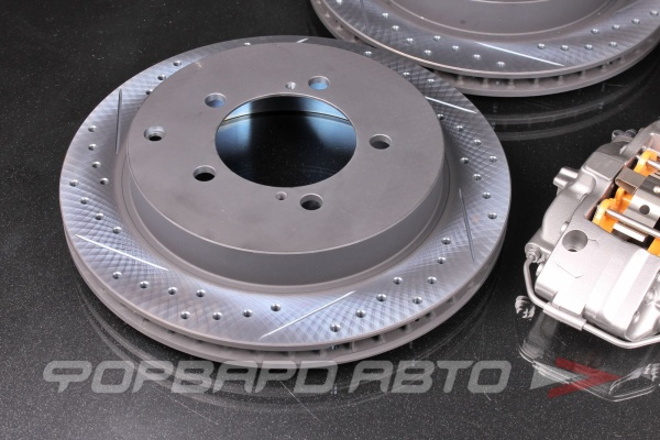 Комплект тормозной системы R18 Toyota LC150 (суппорта + диски + колодки + шланги) BREMBO STYLE 