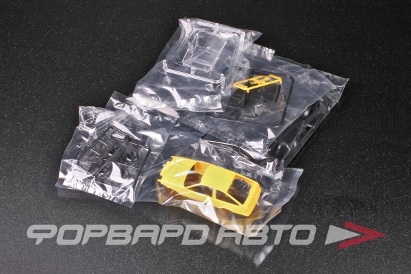 Сборная модель Toyota Sprinter Trueno Custom (Yellow) AOSHIMA 06914