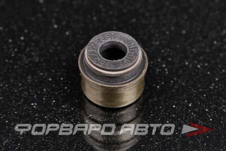 Купить Колпачок маслосъёмный ELRING 724.590