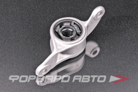 Купить Сайлентблок рычага переднего CTR GV0739