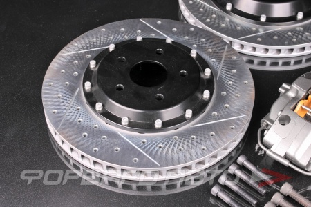Купить Комплект тормозной системы R18 Toyota Camry VX50 (суппорта + диски + колодки + шланги) BREMBO STYLE 