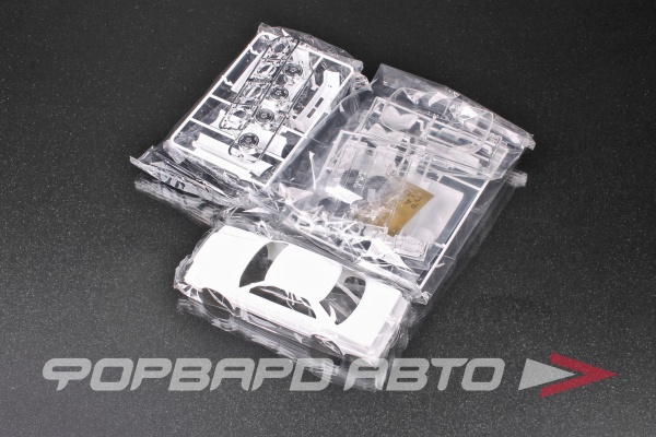 Сборная модель Toyota Crown Insurance '89 UZS131 AOSHIMA 06790