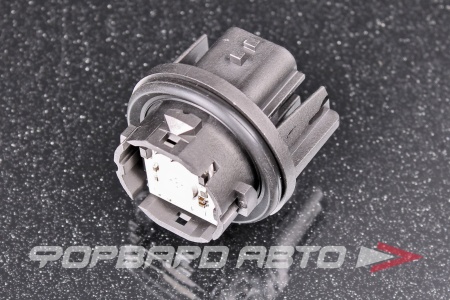 Купить Патрон для лампы TOYOTA 81536-60C30