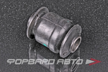 Купить Сайлентблок переднего рычага, передний MILES DB68426