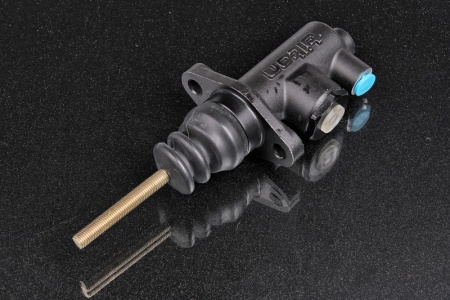 Купить Цилиндр главный тормозной диаметр 0.875" (7/8"), ход - 1.1" универсальный (алюминиевый) 76 серия, черный TILTON 76-875