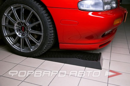 Купить Площадка - рампа для низких автомобилей (Low Profile Wheel Ramp) RUNBELL TS260