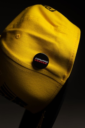 Купить Значок металлический (круглый) "FORWARD RACING", черный ФОРВАРД АВТО 