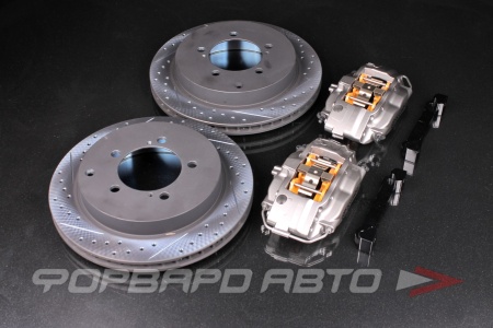 Купить Комплект тормозной системы R18 Toyota LC150 (суппорта + диски + колодки + шланги) BREMBO STYLE 
