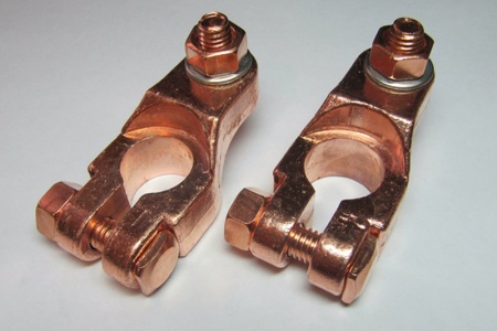 Купить Клемма аккумуляторная "±" (медь) евро,1 болт  12000384