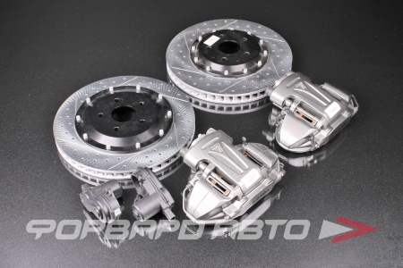 Купить Комплект тормозной системы R18 Toyota Camry VX70 (суппорта + диски + колодки + шланги) BREMBO STYLE 