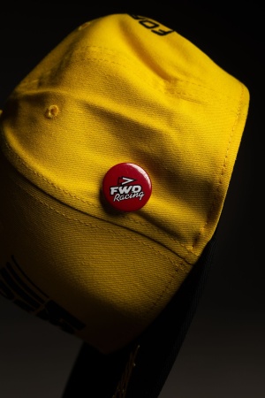 Купить Значок металлический (круглый) "FWD RACING",  красный ФОРВАРД АВТО 