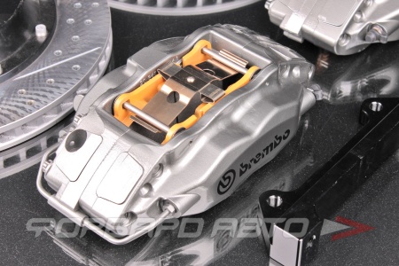 Купить Комплект тормозной системы R18 Toyota Camry VX50 (суппорта + диски + колодки + шланги) BREMBO STYLE 
