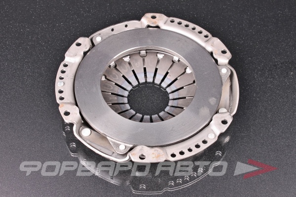 Корзина сцепления NISSAN 30210-AU010